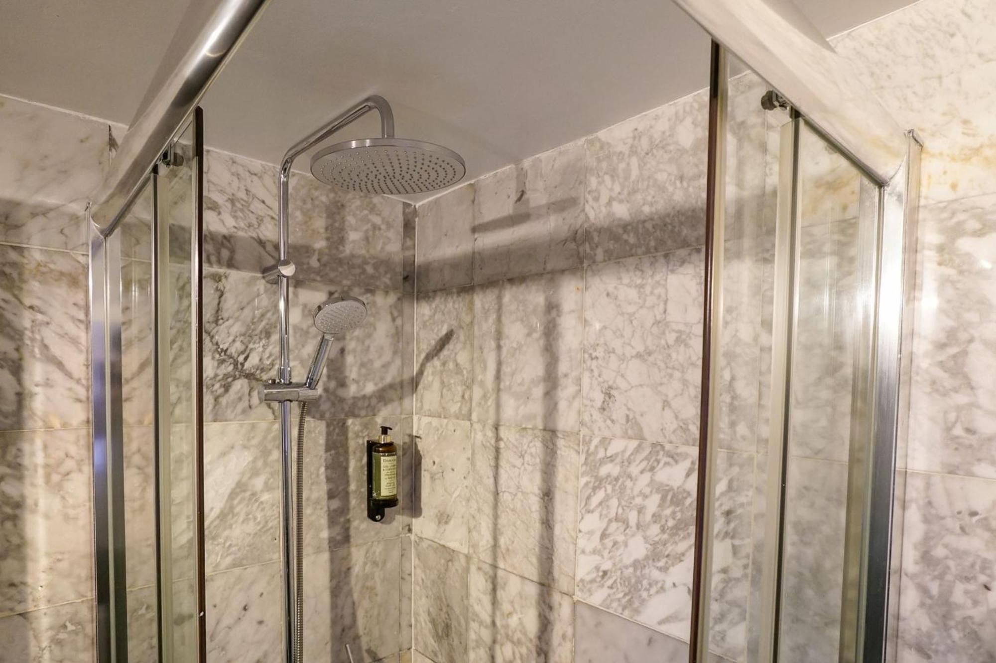 Cosmopolitan Chiado Apartment By Lovelystay Lisboa 外观 照片